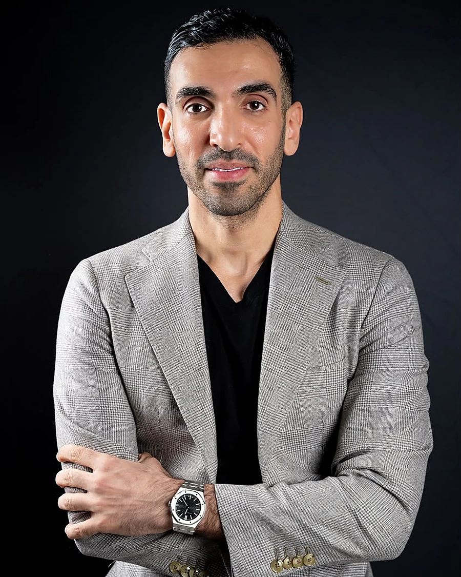 Portrait of Dr. Naif Aljahani